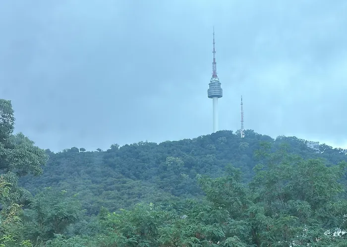 New! Wake Up To Namsan Tower View, 3mins To Subway, Walk To Myeongdong Ddp Namsan