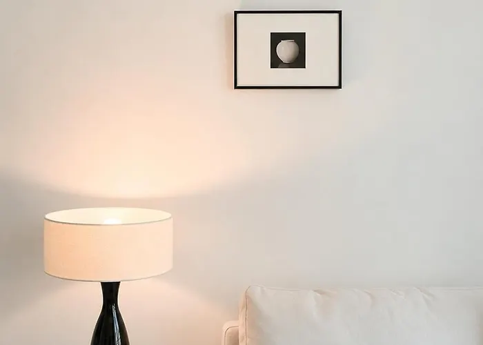 New! Wake Up To Namsan Tower View, 3mins To Subway, Walk To Myeongdong Ddp Namsan